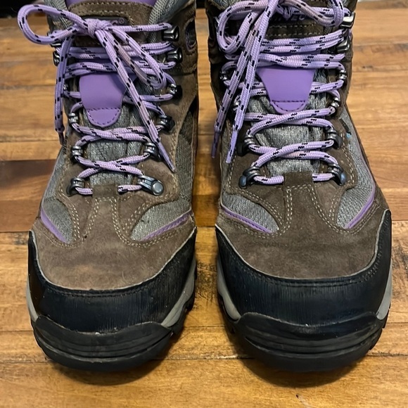 𝅺hi-tec hiking boots size 9, in good condition - Picture 8 of 8